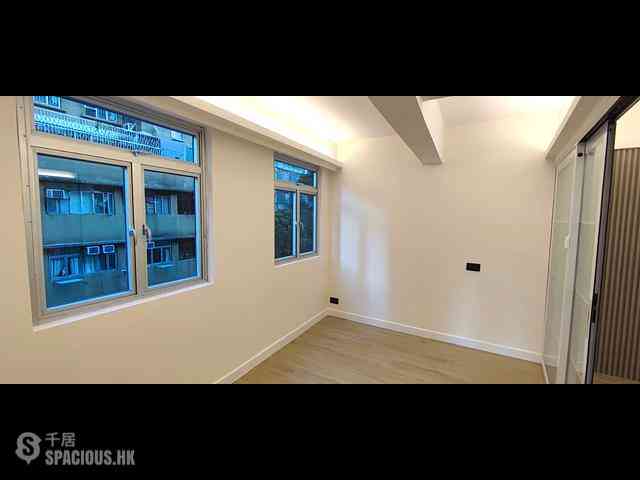 Sai Ying Pun - 326-328, Queen's Road West 05