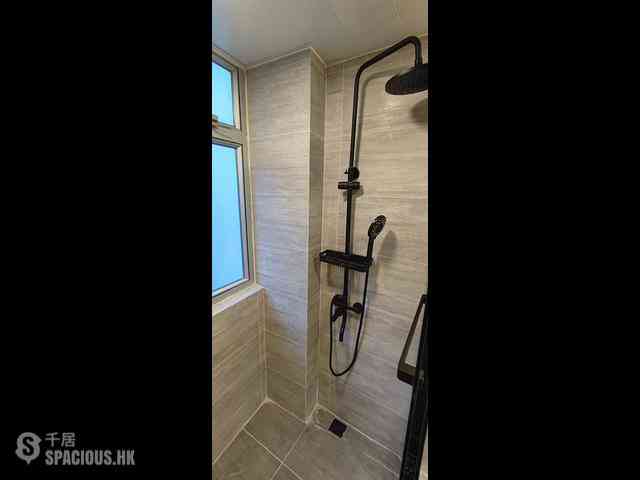 Sai Ying Pun - 326-328, Queen's Road West 06