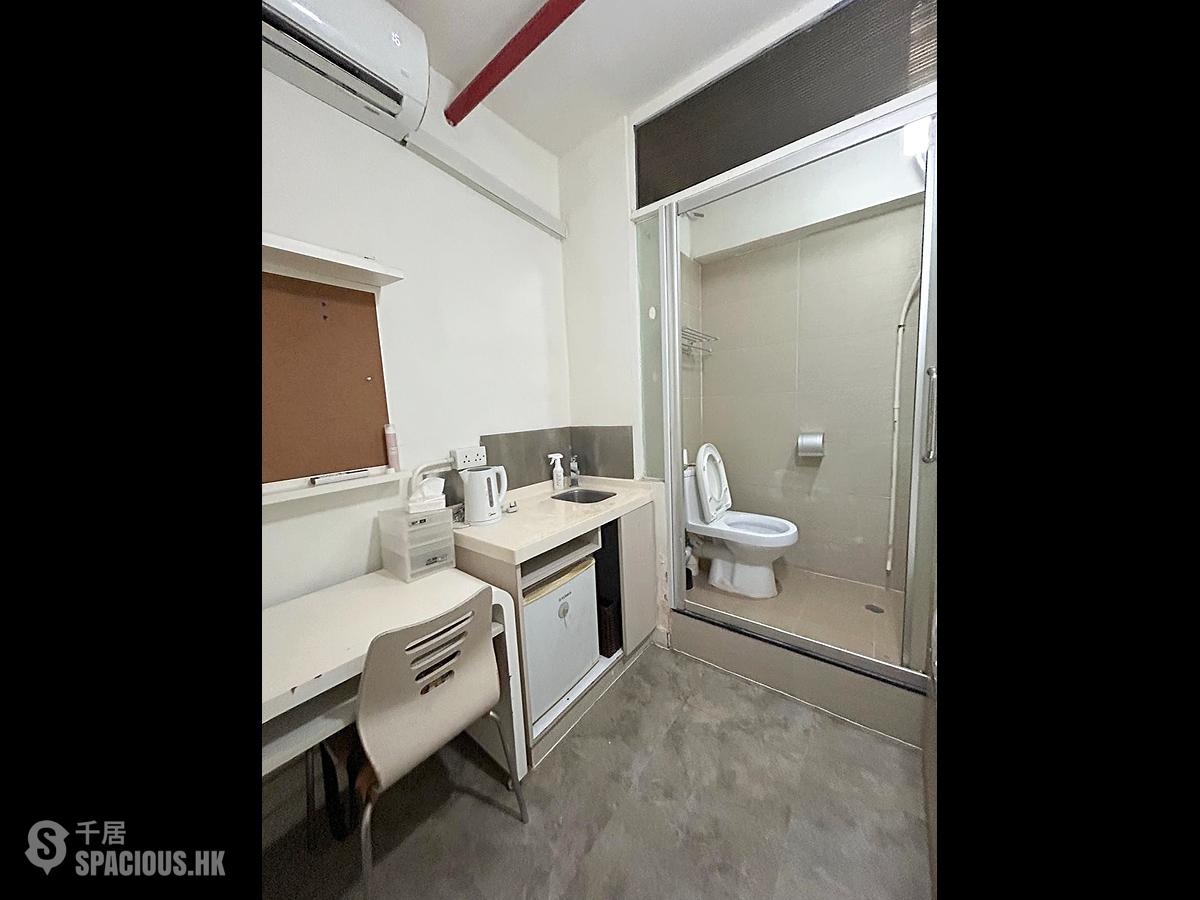 Sheung Wan - 92, Bonham Strand 01
