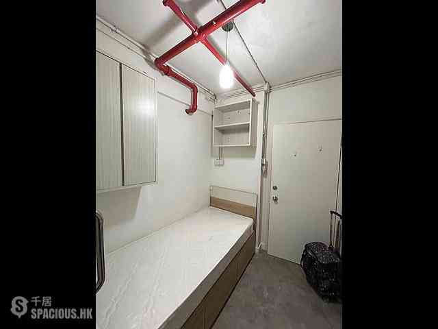 Sheung Wan - 92, Bonham Strand 04