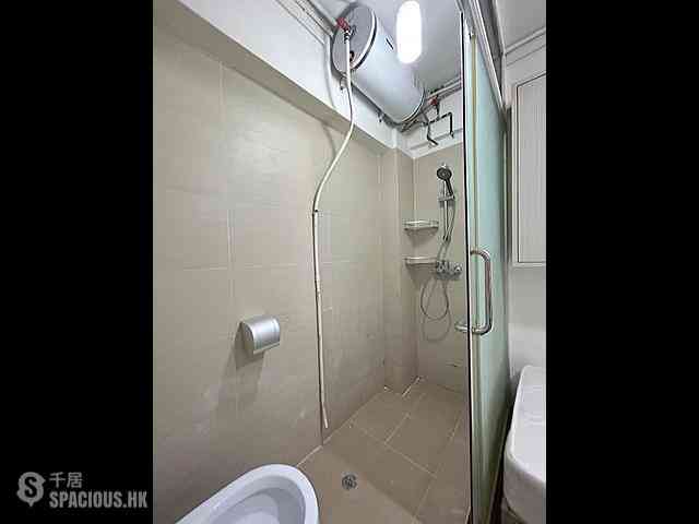 Sheung Wan - 92, Bonham Strand 05