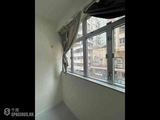 Tin Hau - 31-33, King's Road 05