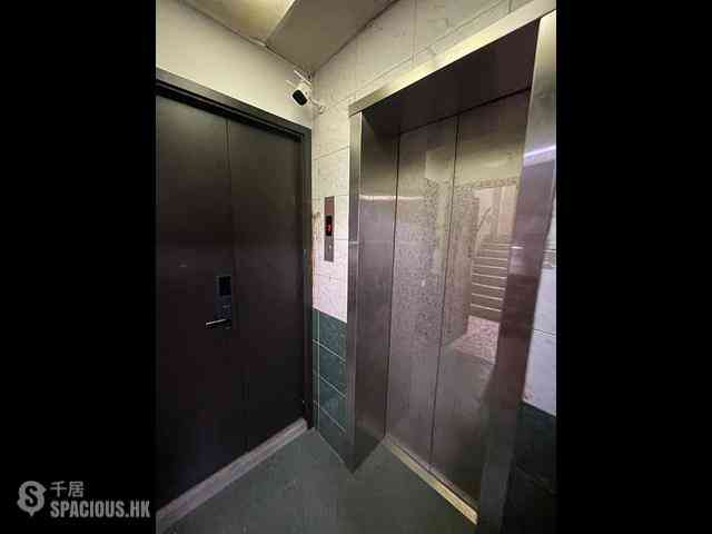 Tin Hau - 31-33, King's Road 10