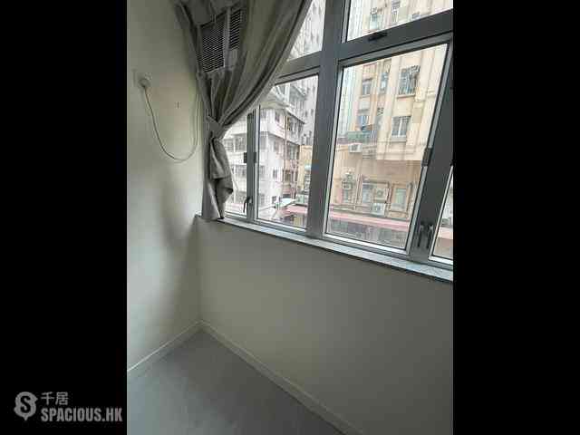 Tin Hau - 31-33, King's Road 16