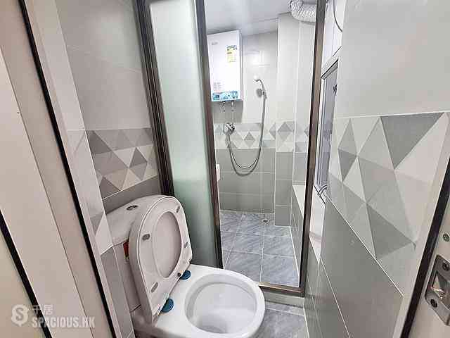 Kennedy Town - 131-133, Belcher's Street 09