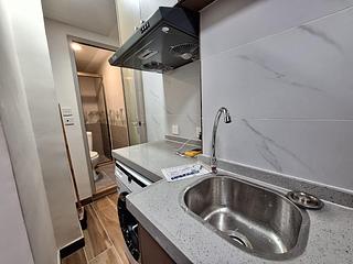 Sheung Wan - 120, Des Voeux Road West 03