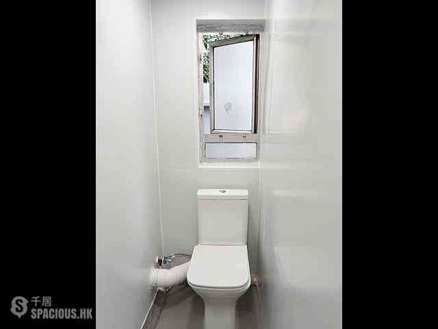 Wan Chai - Tai Tung House 03
