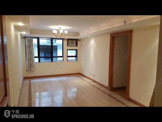 Happy Valley - Elegant Terrace 01