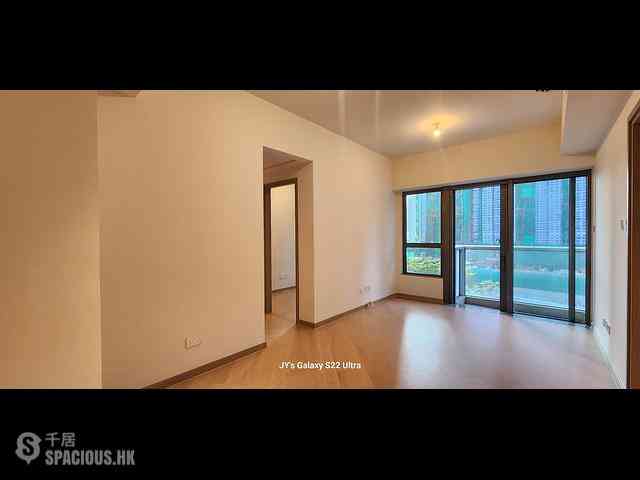 Wong Chuk Hang - The Southside Phase 1 Southland Tower 2A 01
