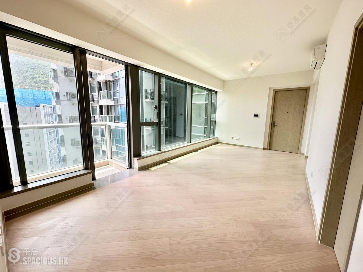 Wong Chuk Hang - The Southside Phase 1 Southland Tower 1B 01
