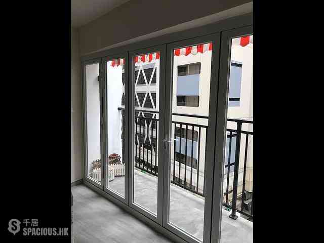 Sheung Wan - 124-126, Wing Lok Street 03