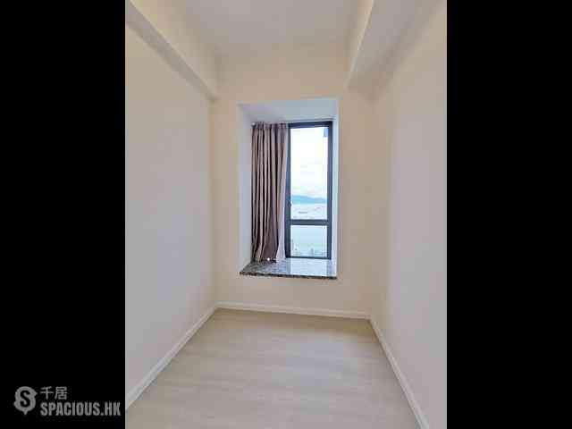 Tuen Mun - Crown By The Sea 07