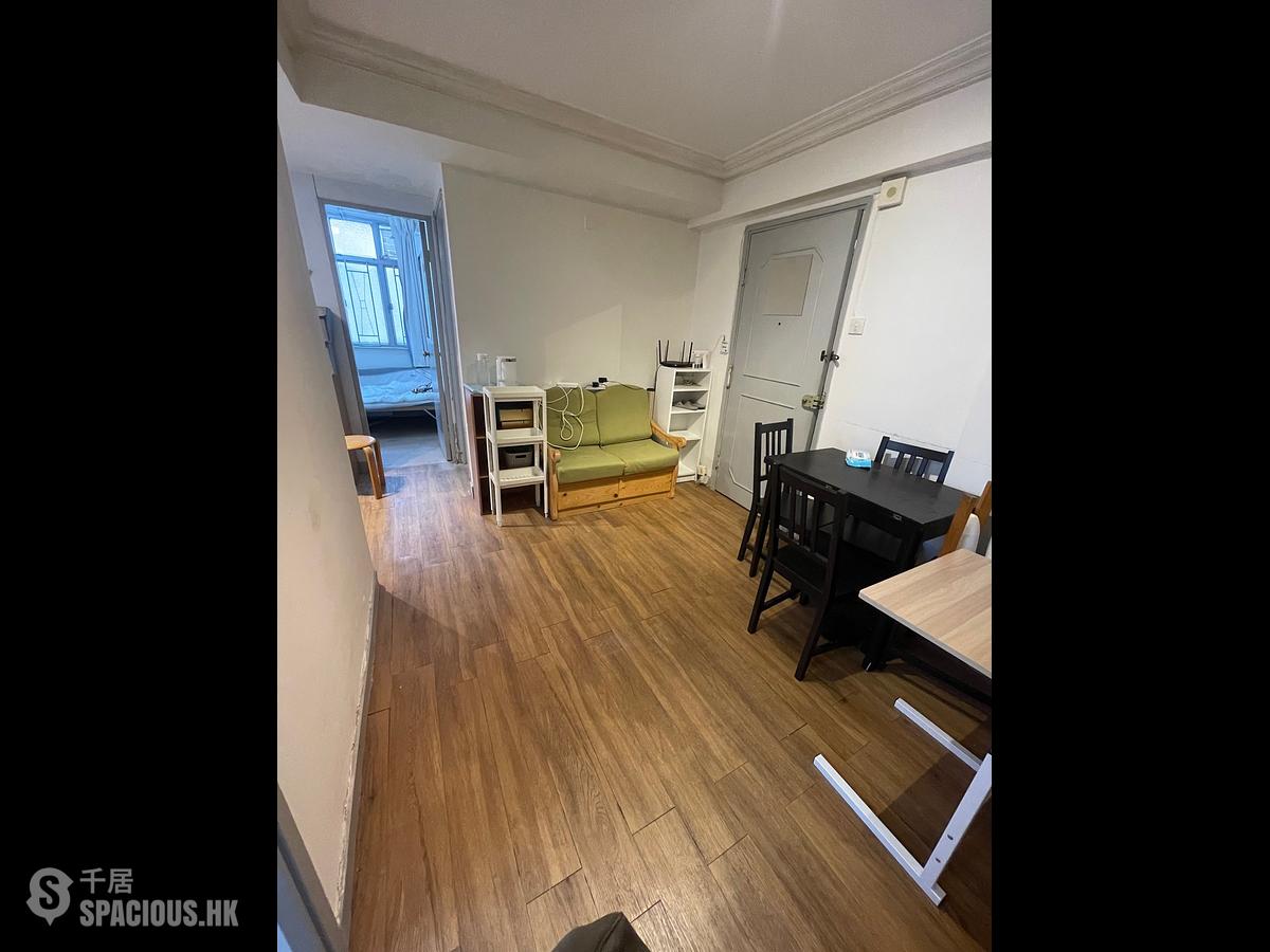Sai Ying Pun - Fook Moon Building 01
