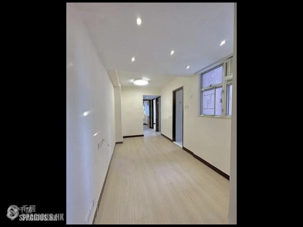 Sai Ying Pun - Wah Fai Court 01
