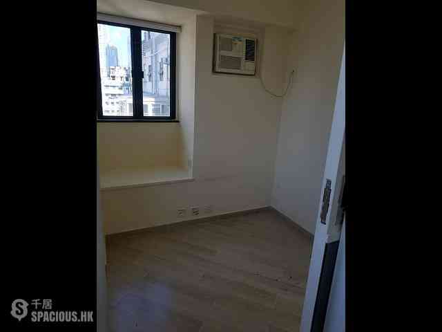 Sai Ying Pun - Fung King Court 04