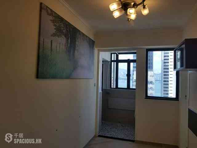 Sai Ying Pun - Fung King Court 05