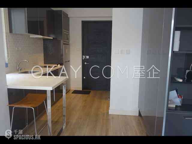Sai Ying Pun - Hing Yip Building 04