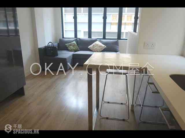 Sai Ying Pun - Hing Yip Building 05