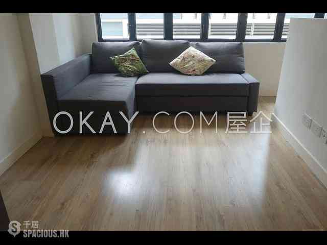 Sai Ying Pun - Hing Yip Building 06