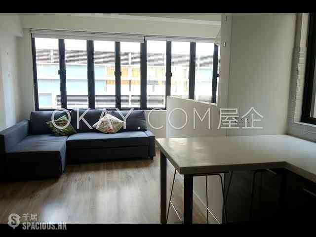 Sai Ying Pun - Hing Yip Building 08