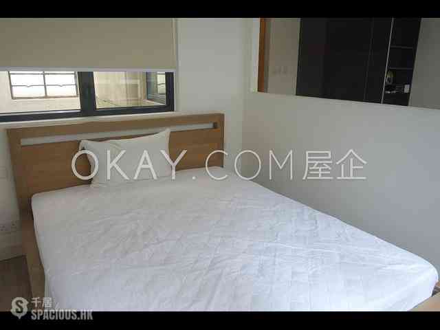 Sai Ying Pun - Hing Yip Building 09