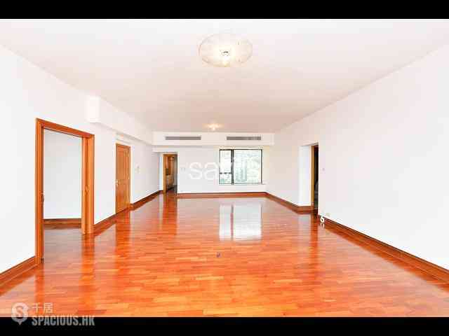 Mid Levels Central - Aigburth 01