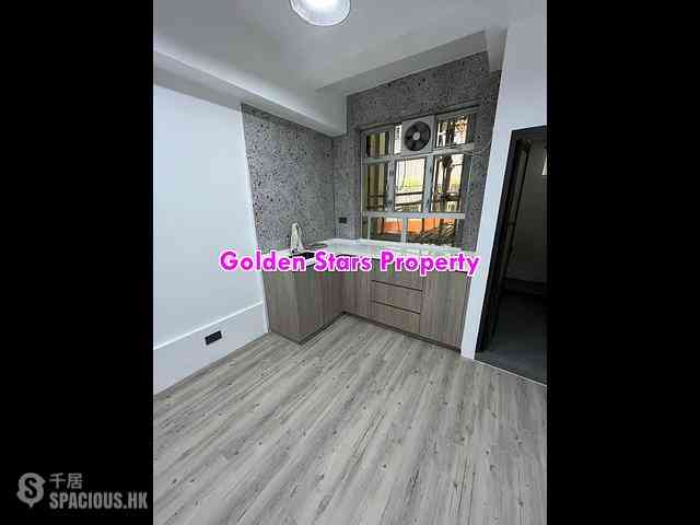 Sai Ying Pun - 22, High Street 03