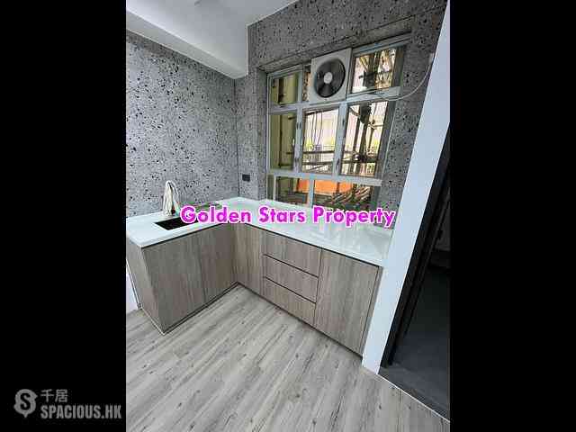 Sai Ying Pun - 22, High Street 06