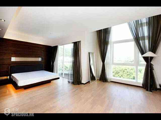 Chung Hom Kok - 33, Cape Road 01