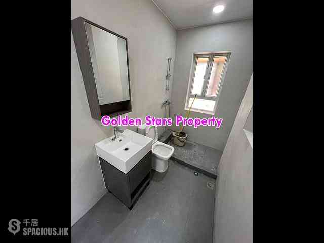 Sai Ying Pun - 24, High Street 07