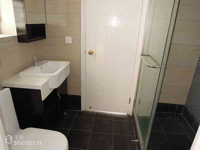 Chung Hom Kok - 8-14, Cape Road 02