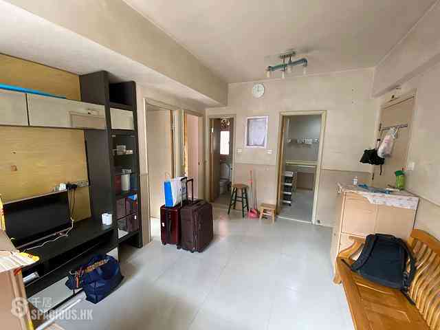Sai Ying Pun - Kwan Yick Building Phase 3 02