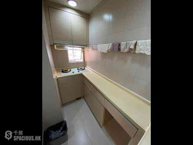 Sai Ying Pun - Kwan Yick Building Phase 3 07