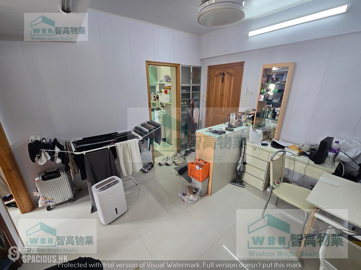 Sai Ying Pun - Kwan Yick Building Phase 3 01