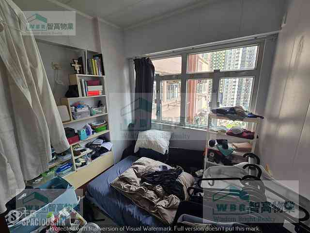 Sai Ying Pun - Kwan Yick Building Phase 3 04