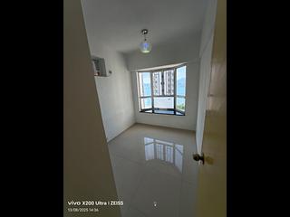 Kennedy Town - Harbour View Garden 03