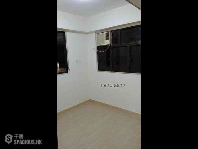 Kennedy Town - Luen Yau Apartments 07