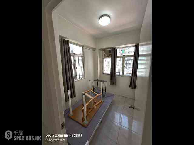 Kennedy Town - On Fat Building 04