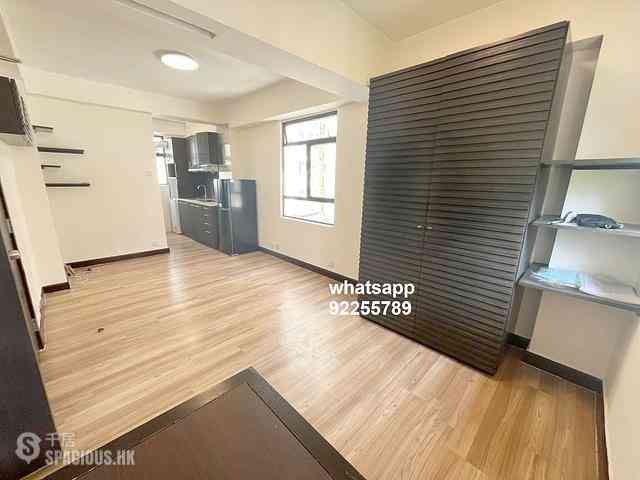 Sheung Wan - 76, Queen's Road West 03
