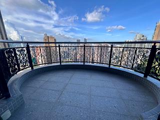 Mid Levels Central - Clovelly Court Block 1 05