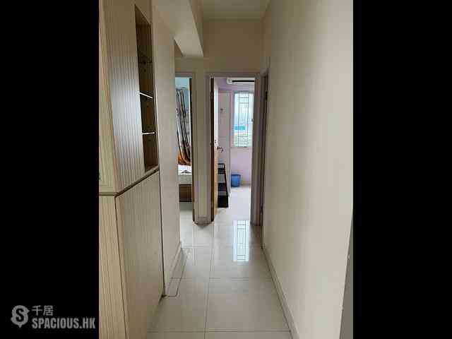 Sai Ying Pun - Fung Shing Building 06