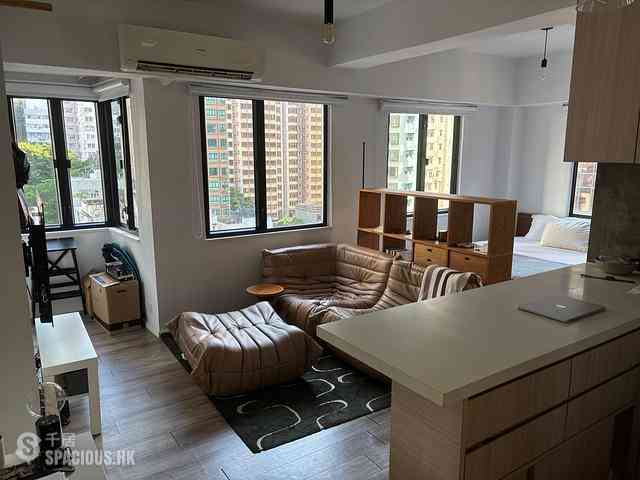Sheung Wan - Curios Court 02