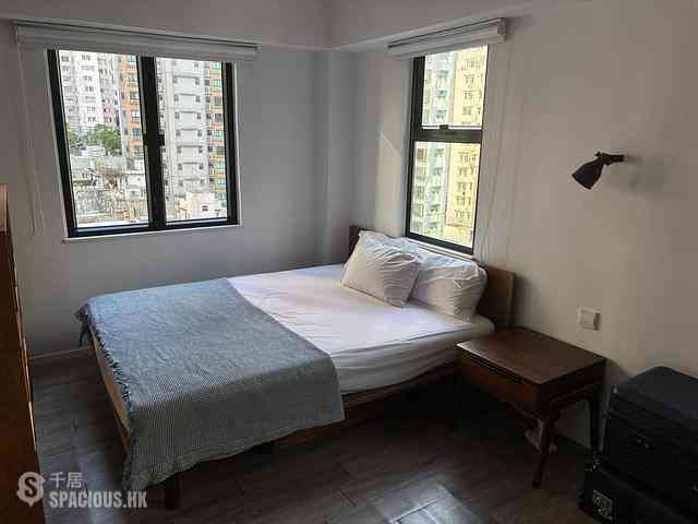 Sheung Wan - Curios Court 04