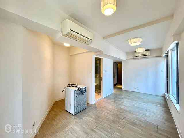 Wan Chai - Wing Fai Mansion 05
