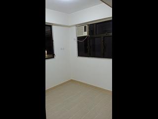 Kennedy Town - Luen Yau Apartments 06
