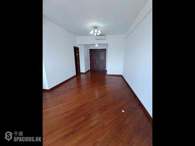 Tai Kok Tsui - The Hermitage Block 2 01