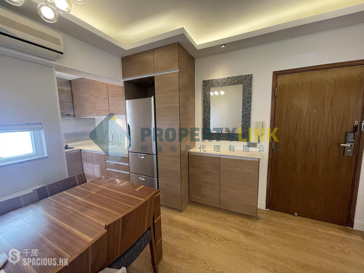 Mid Levels West - Bonham Court 01