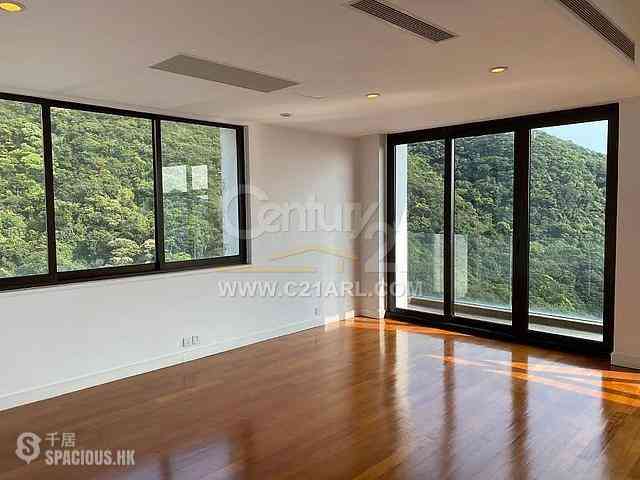 Mid Levels Central - Eva Court 03