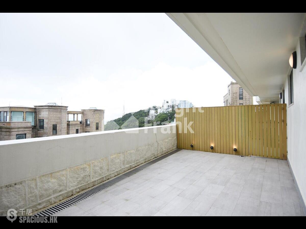 山顶 - Undercliff 01