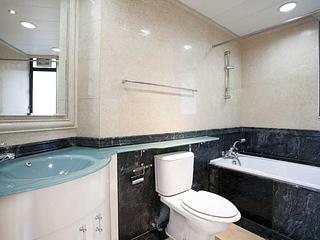 Mid Levels Central - Fairlane Tower 09